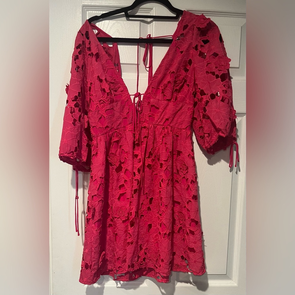 Storia Vibrant Pink Floral Lace Dress